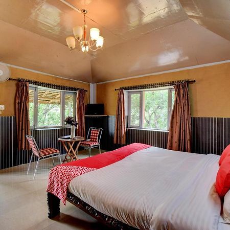 Oyo 43476 Vatika Resort 西姆拉 外观 照片